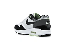 Фото № 6 с приближением к товару «‎Nike Air Max 1 Remix»
