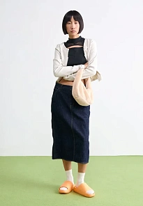 Фото № 3 с приближением к товару «‎CALM SLIDE»