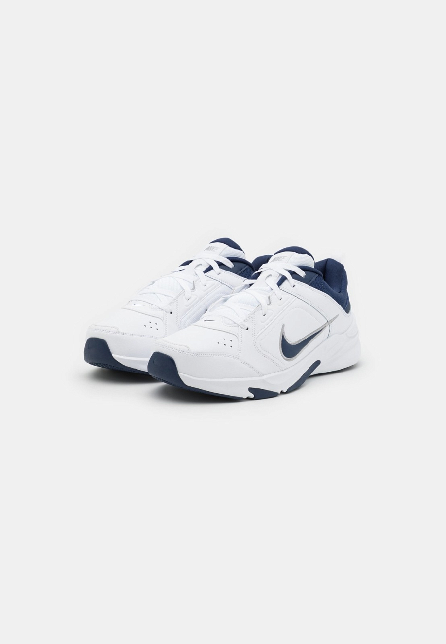 Фото № 1 с приближением к товару «‎Nike Defyallday »