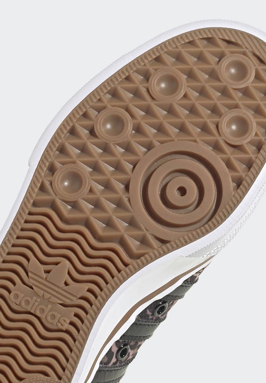 Фото № 3 с приближением к товару «‎Кроссовки Adidas SPAD111A23Q-Q11»
