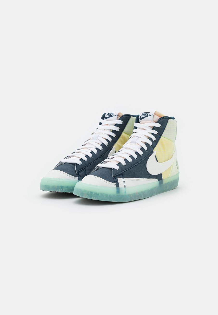 Фото № 4 с приближением к товару «‎Nike Blazer ’77 »