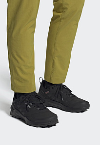 Фото № 1 с приближением к товару «‎Кроссовки Adidas SPAD542A4N4-Q11»