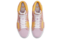 Фото № 4 с приближением к товару «‎Nike SB Zoom Blazer Premium "Paisley" Mid-Top Sneakers PinkYellow»