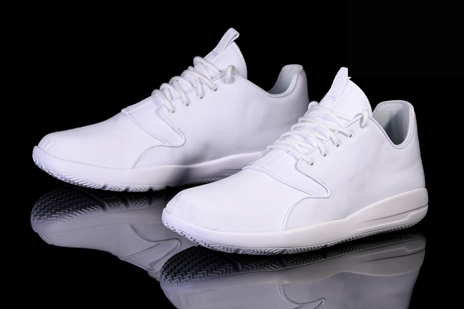 Фото № 2 с приближением к товару «‎Nike Air Jordan Eclipse Triple »