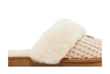 UGG Women's Cozy Slipper Cream - 3