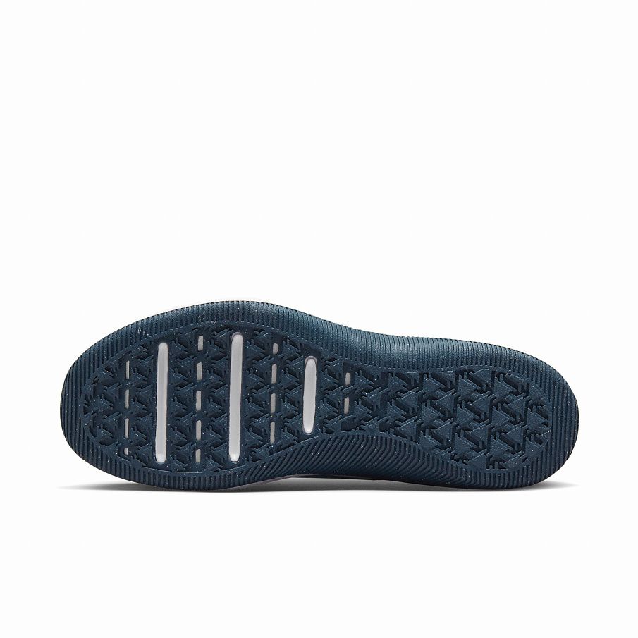 Фото № 5 с приближением к товару «‎Nike MC Trainer 2»