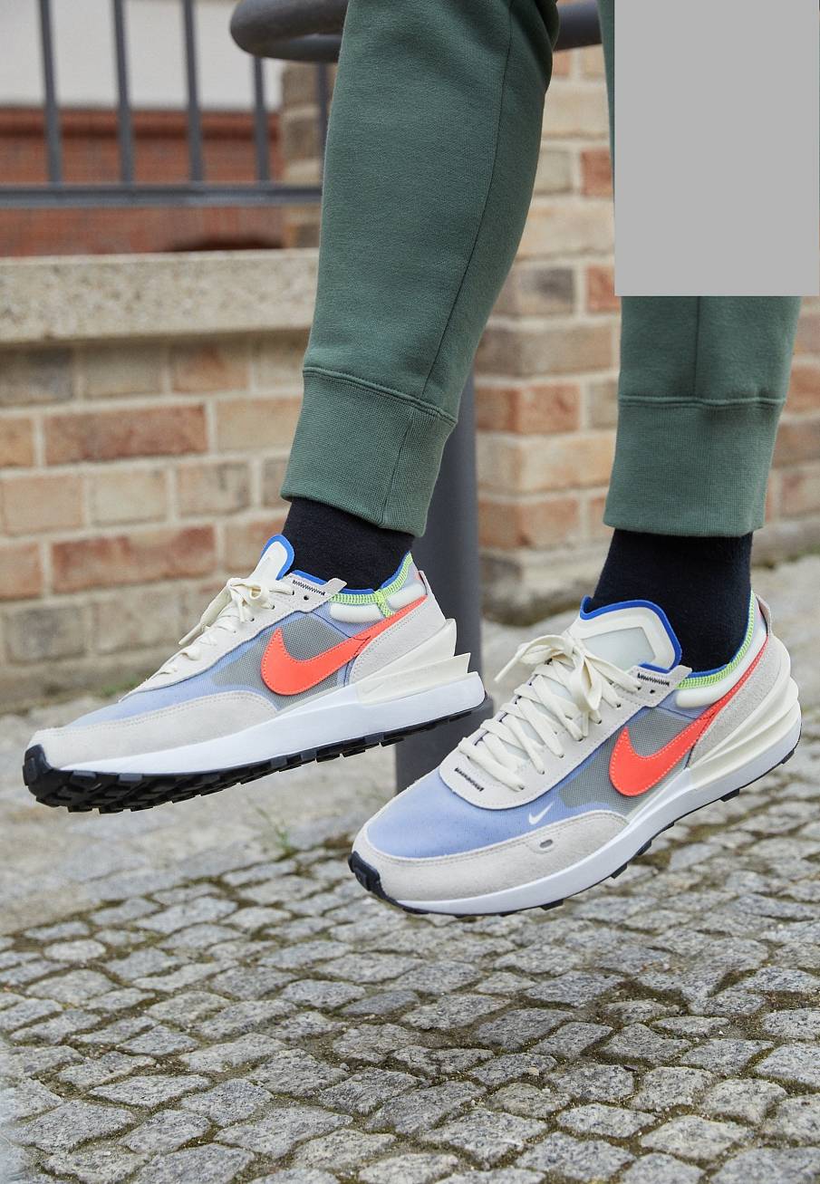 Фото № 3 с приближением к товару «‎Nike Waffle One »