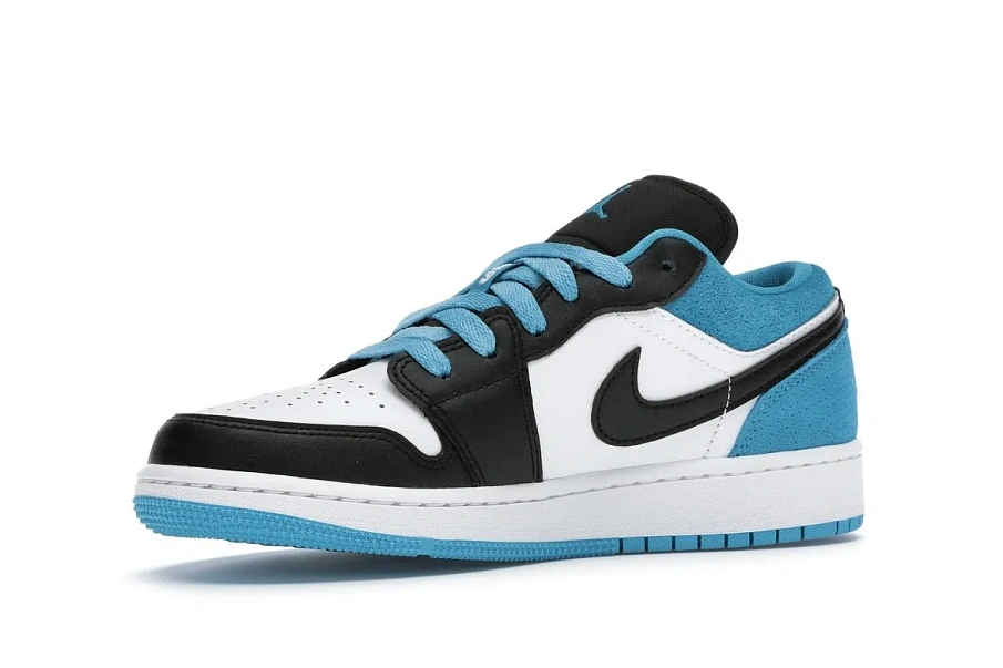Фото № 3 с приближением к товару «‎Jordan 1 Low Laser Blue »