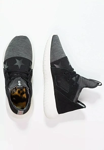 Фото № 4 с приближением к товару «‎TUBULAR DEFIANT »