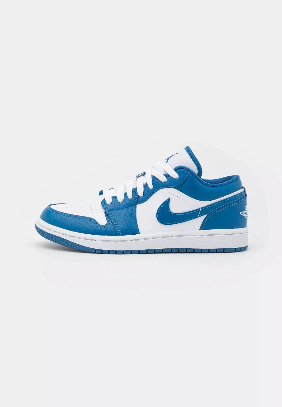 Фото № 4 с приближением к товару «‎AIR JORDAN 1 »