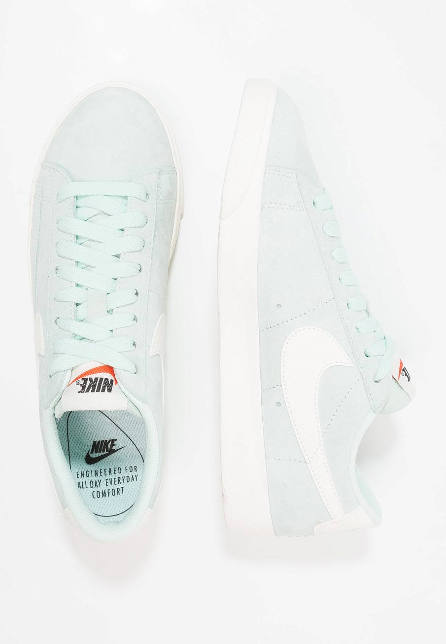 Фото № 4 с приближением к товару «‎Nike Blazer SD »