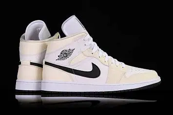 Nike WMNS Air Jordan 1 Mid Vintage basketball Coconut Milk - 3