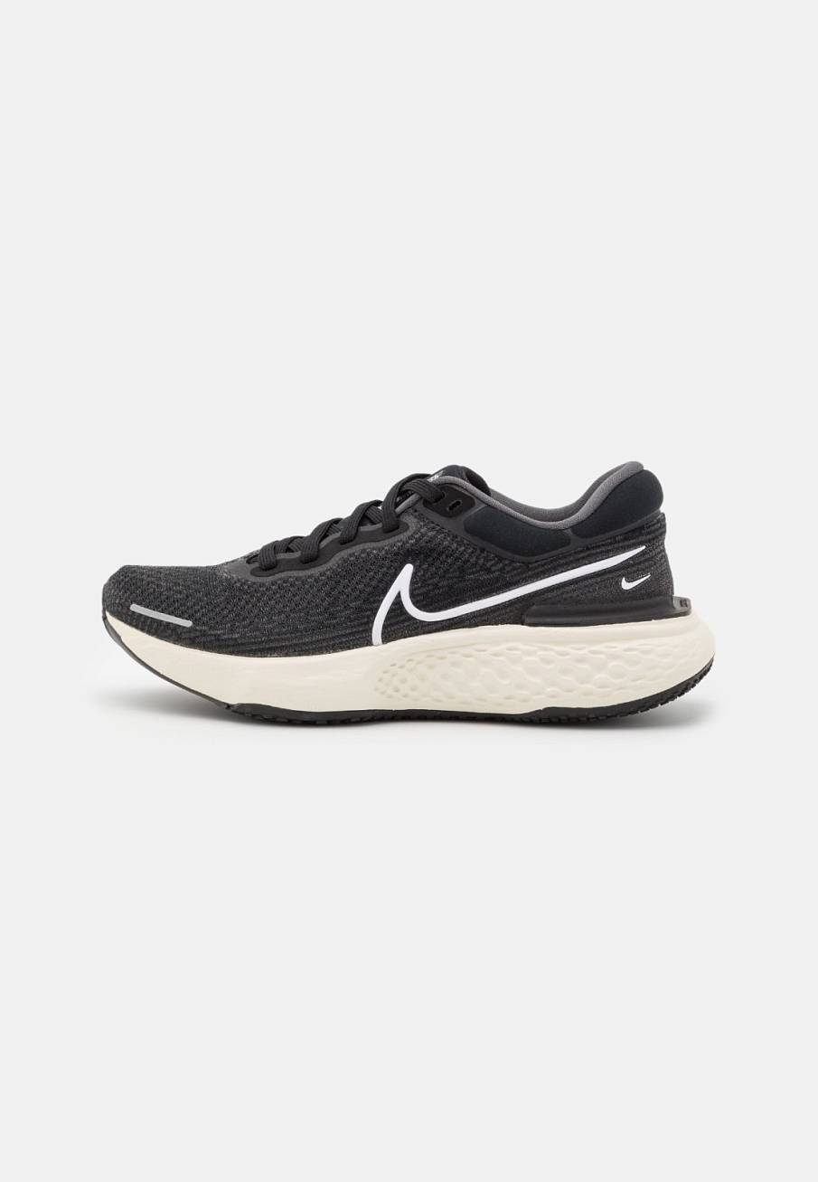 Фото № 1 с приближением к товару «‎Nike Zoomx Invincible Run Fk»