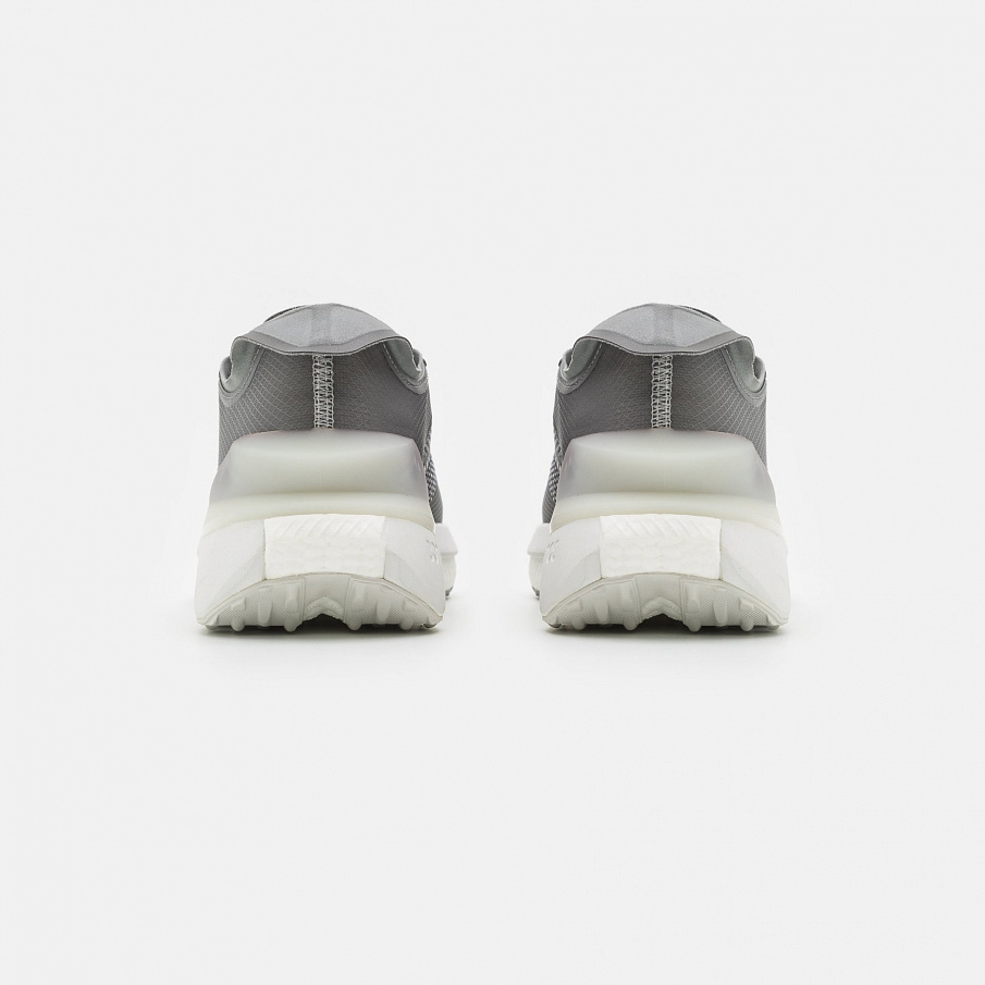 Фото № 3 с приближением к товару «‎Adidas Avryn »