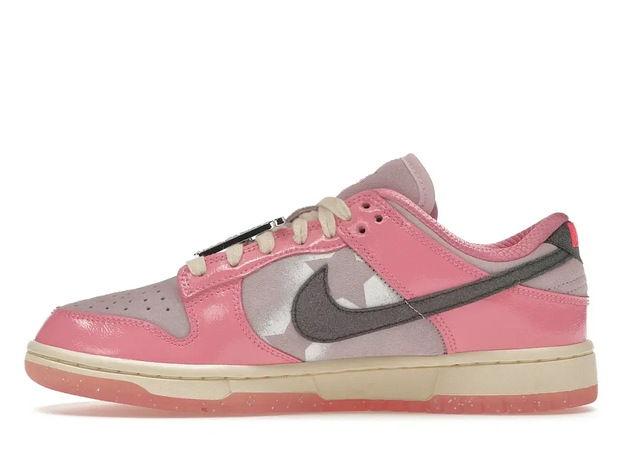Фото № 3 с приближением к товару «‎Nike Dunk Low LX Barbie »