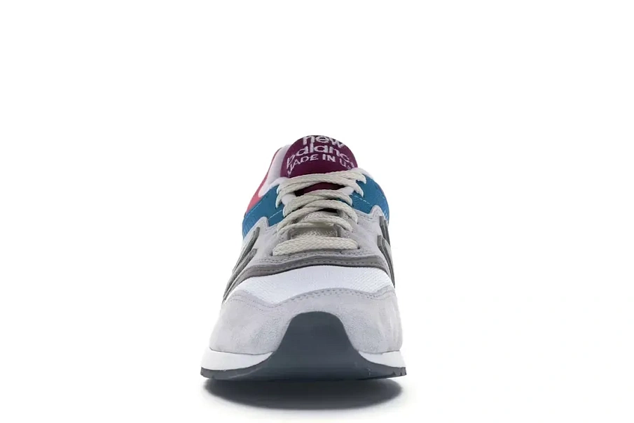 Фото № 2 с приближением к товару «‎New Balance 997»
