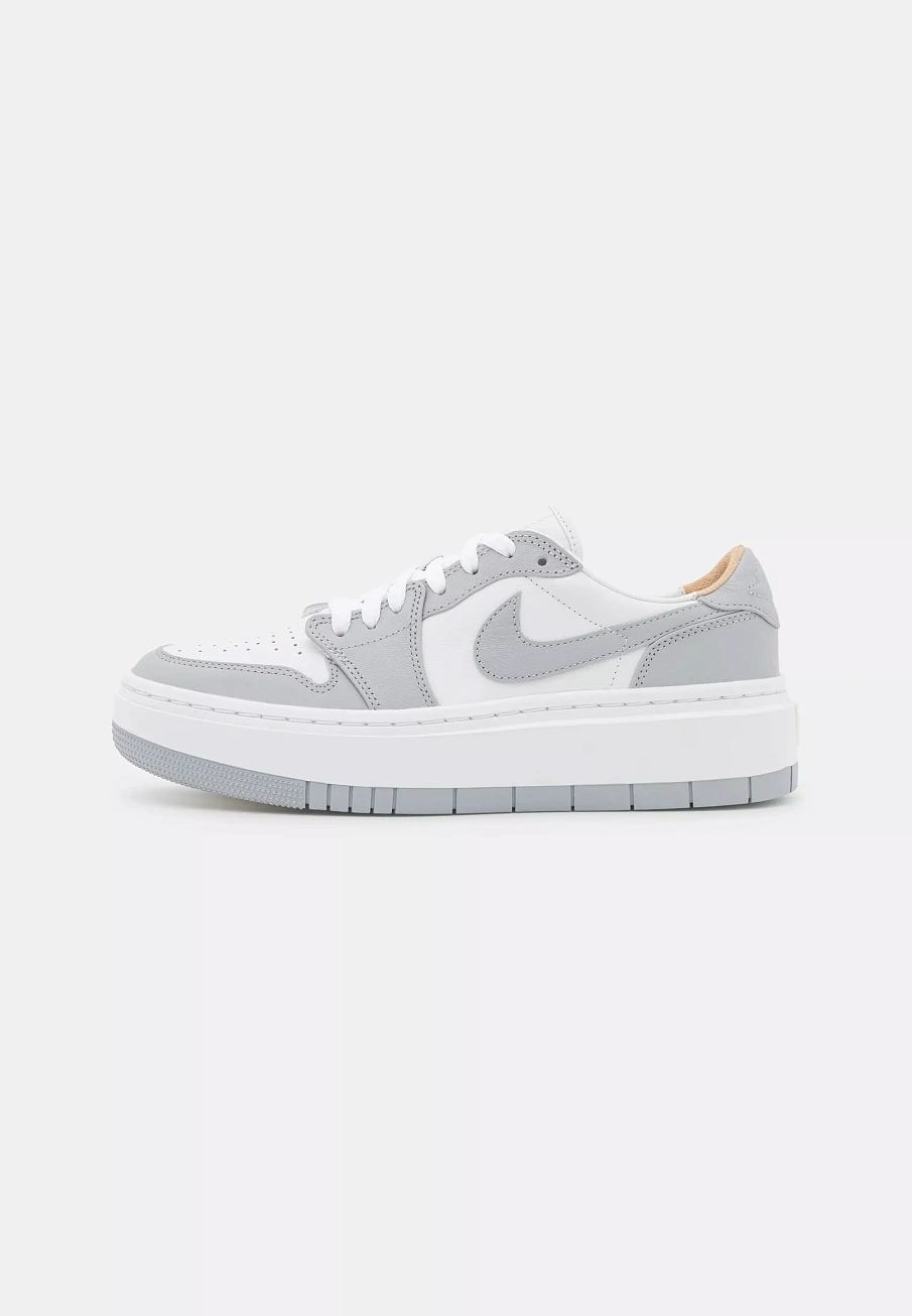 Фото № 1 с приближением к товару «‎AIR JORDAN 1 ELEVATE»