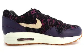 Nike Wmns Air Max 1 PRM Low-Top Running Shoes Purple - 2