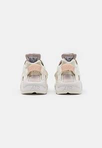 Фото № 2 с приближением к товару «‎Nike Air Huarache »