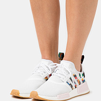Фото № 2 с приближением к товару «‎Adidas Nmd_r1 »
