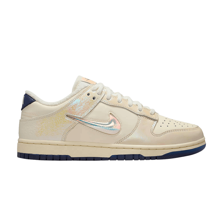Фото № 1 с приближением к товару «‎Nike Women's Dunk Low Soft Pearl»