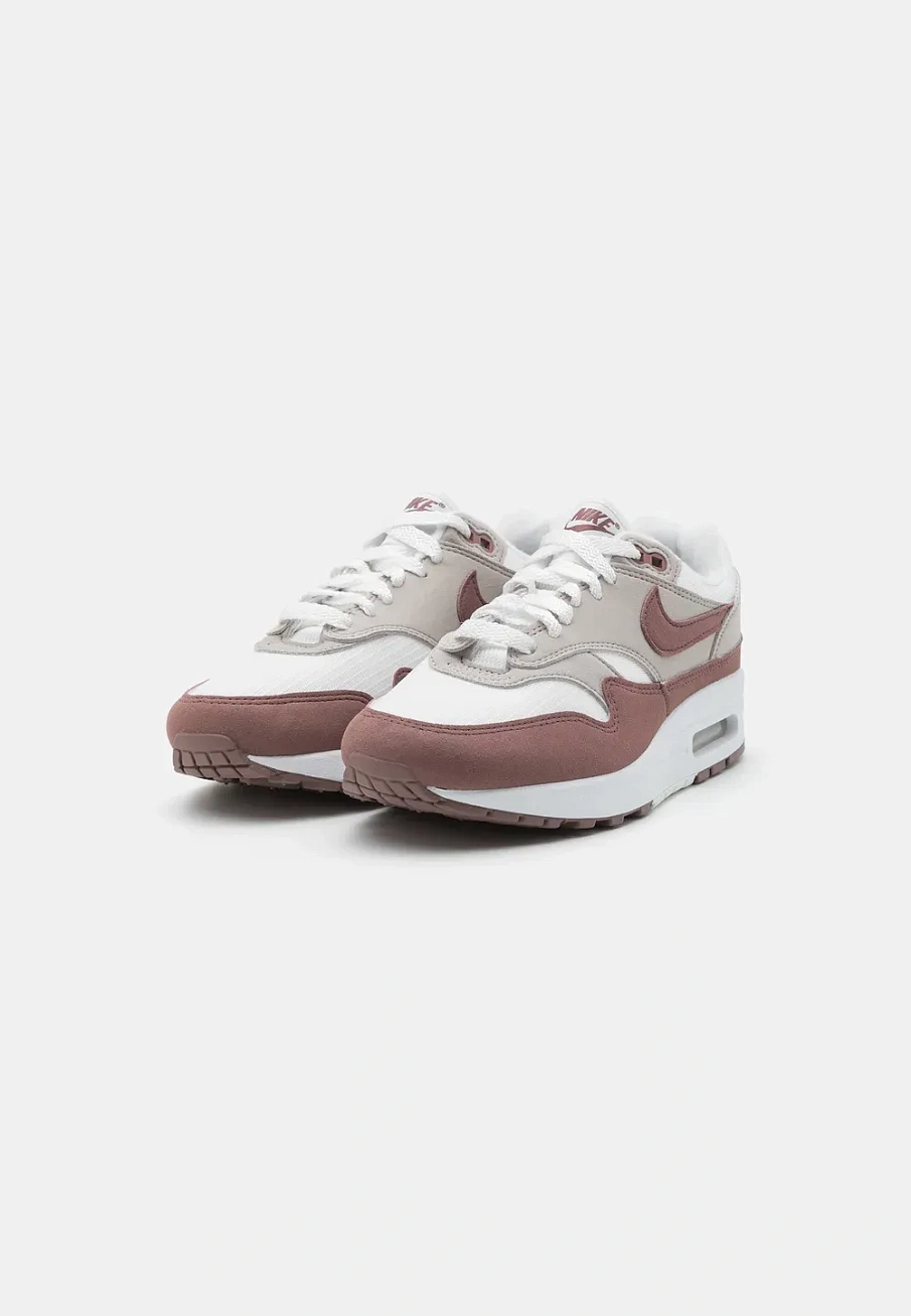 Фото № 4 с приближением к товару «‎AIR MAX 1 '87»