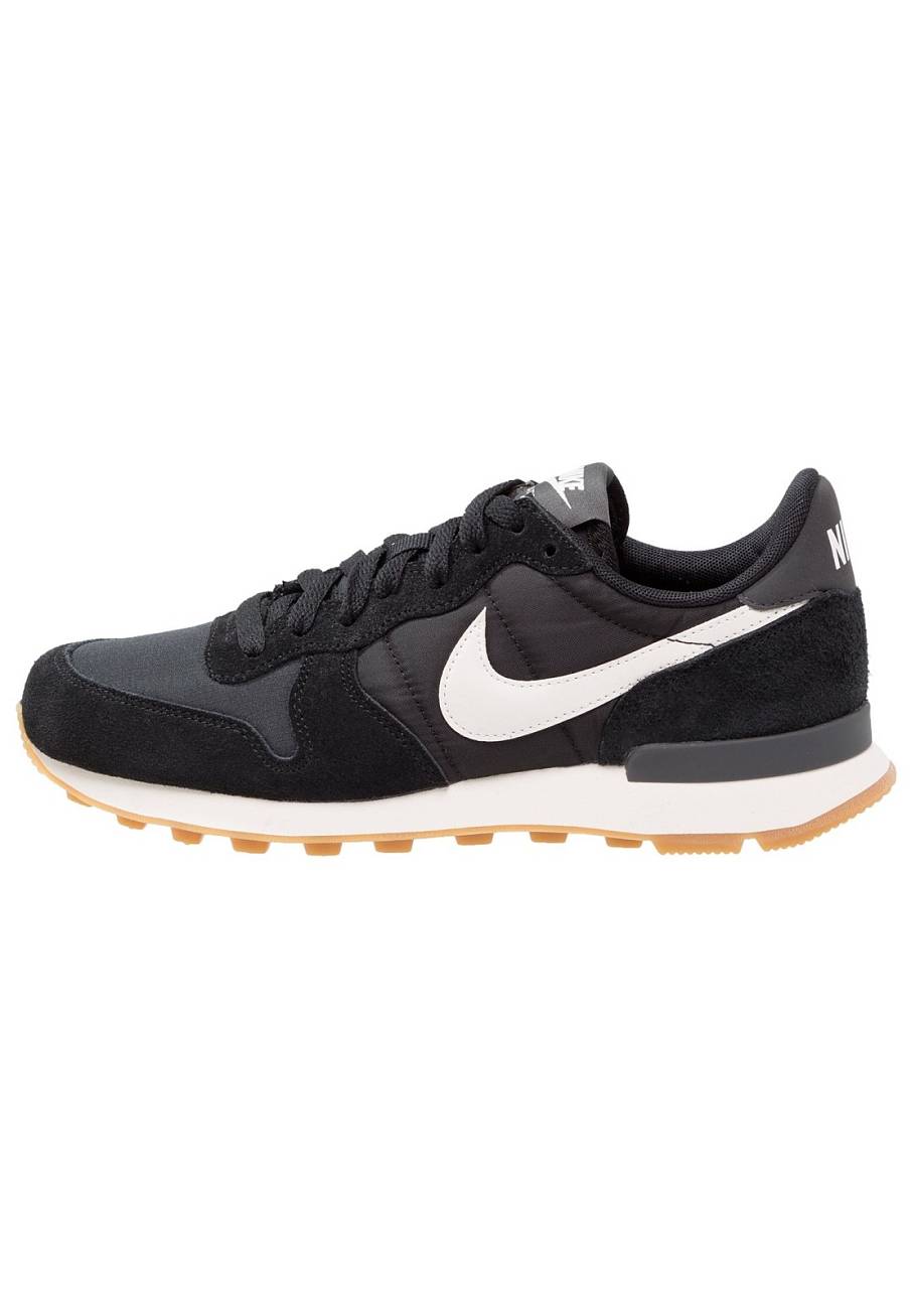Фото № 1 с приближением к товару «‎Nike Internationalist »