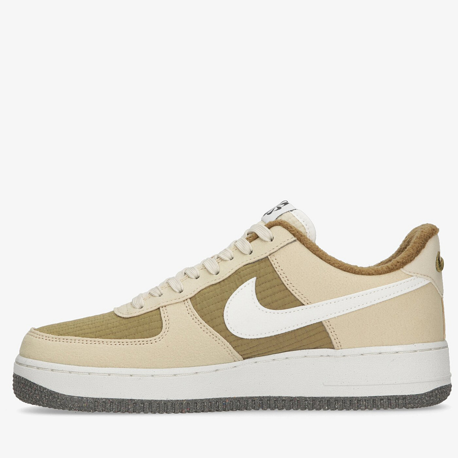 Фото № 3 с приближением к товару «‎Nike Air Force 1 07 Lv8 Nn»