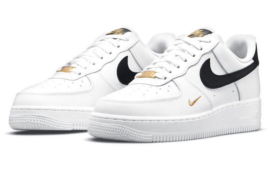 Фото № 3 с приближением к товару «‎Nike Air Force 1 Low 07 Essential White Black Gold Mini Swoosh»