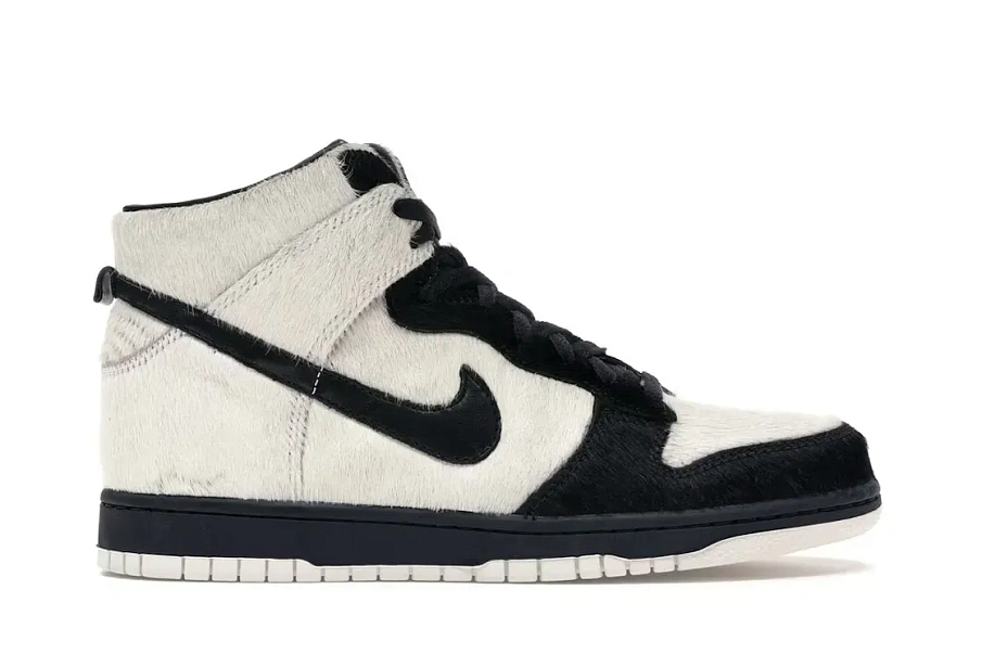 Фото № 1 с приближением к товару «‎Nike Dunk High»