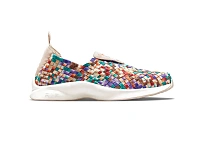 Фото № 1 с приближением к товару «‎Nike Air Woven Fossil Stone»