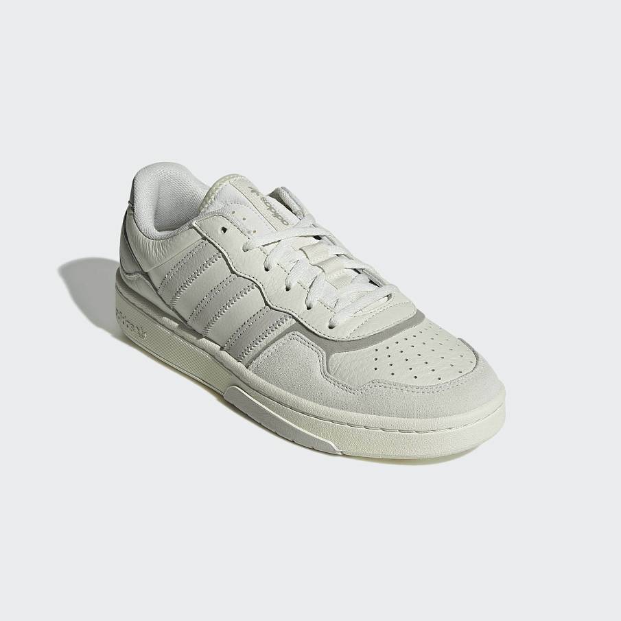 Фото № 1 с приближением к товару «‎Adidas Courtic »