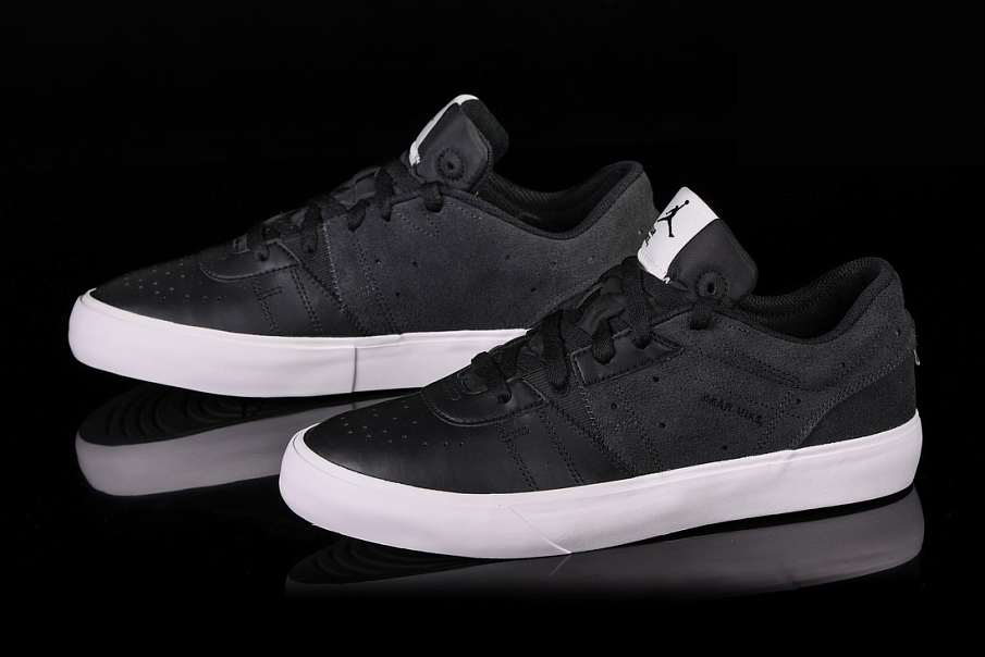 Фото № 4 с приближением к товару «‎Nike Air Jordan Series 01 Dear Mark »