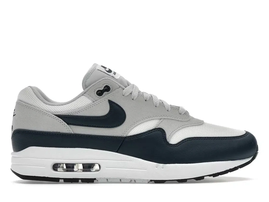 Фото № 1 с приближением к товару «‎Nike Air Max 1 Essential»