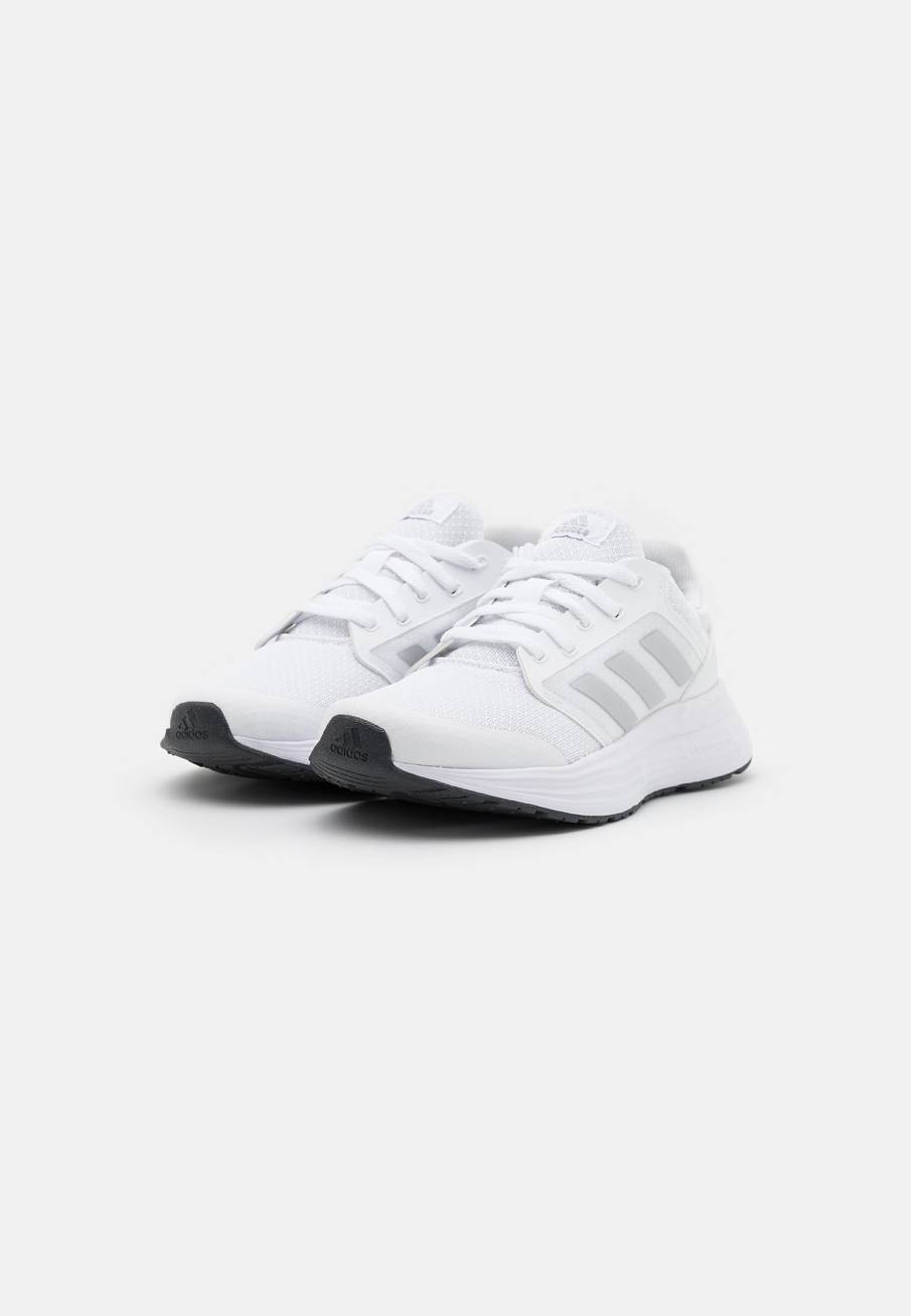 Фото № 2 с приближением к товару «‎Adidas Galaxy 5»