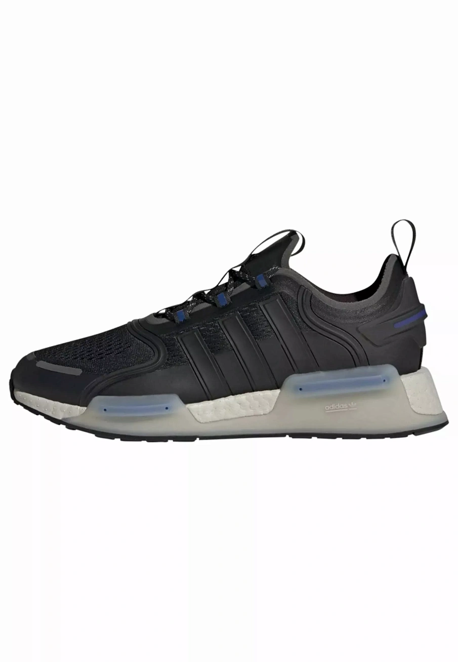 Фото № 1 с приближением к товару «‎NMD_V3 UNISEX»