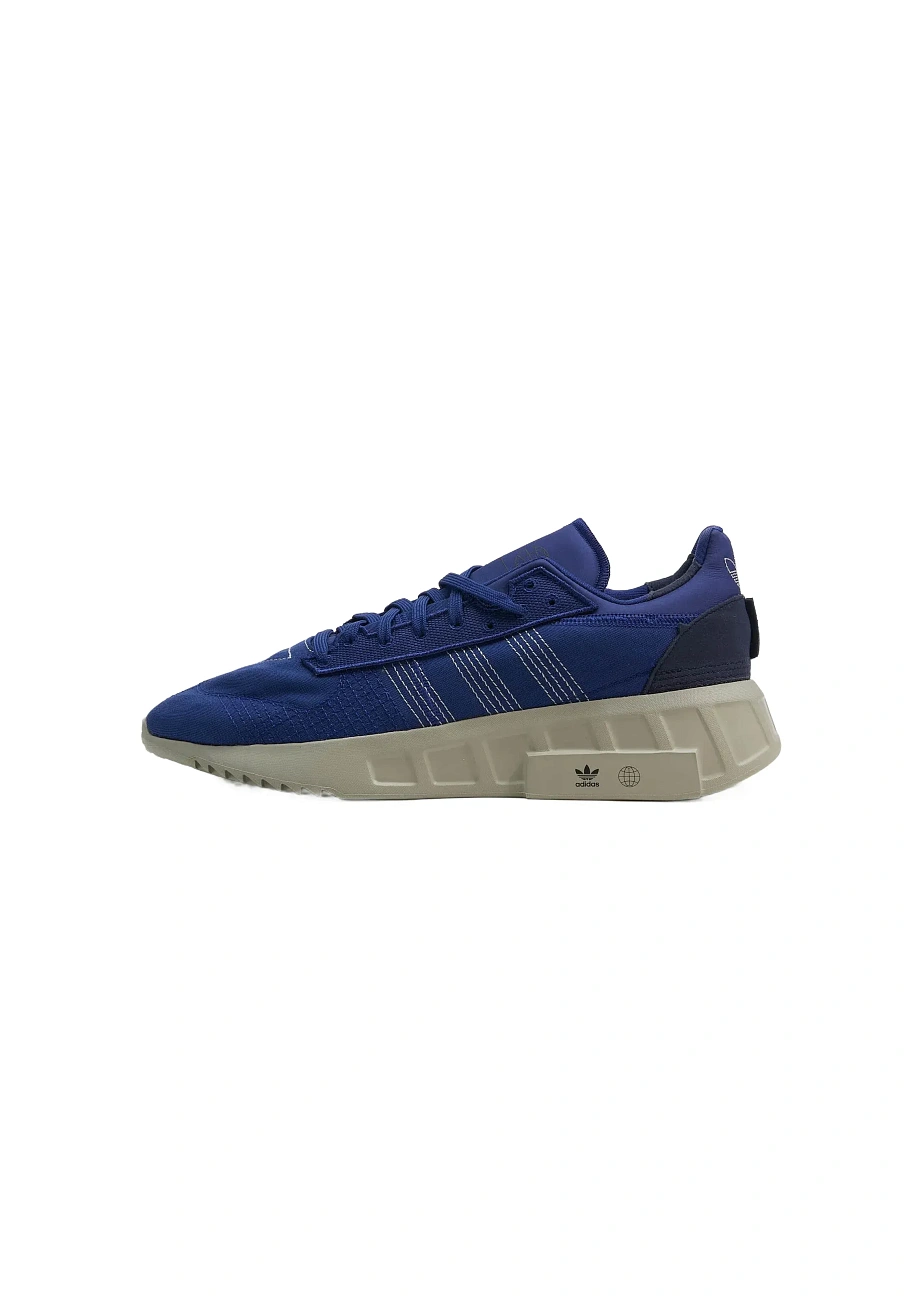Фото № 1 с приближением к товару «‎Кроссовки Adidas SPAD115P00V-T11»
