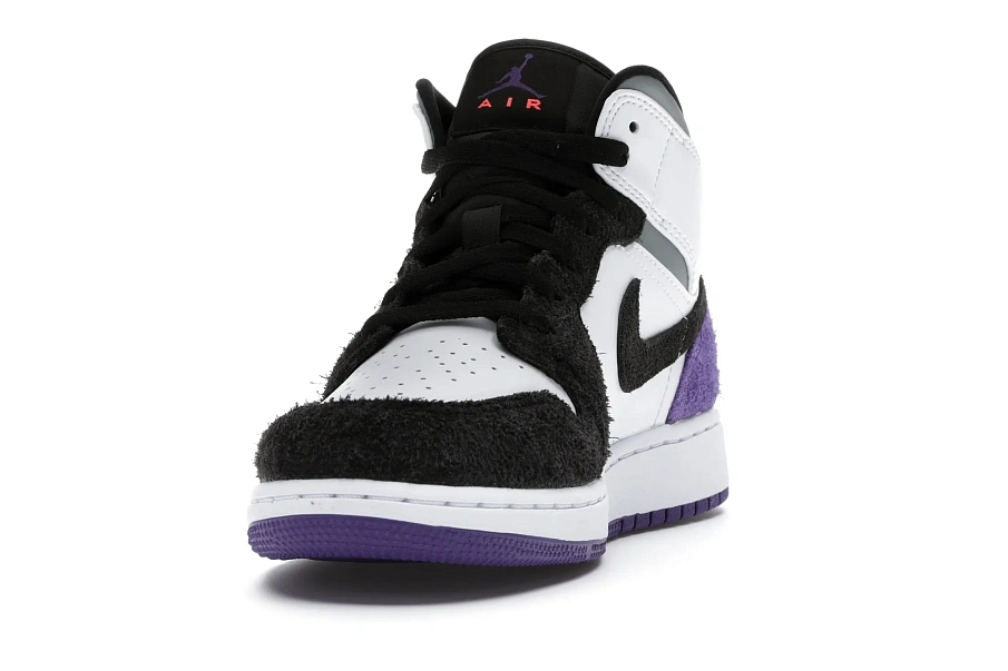 Фото № 3 с приближением к товару «‎Jordan 1 Mid SE Purple »