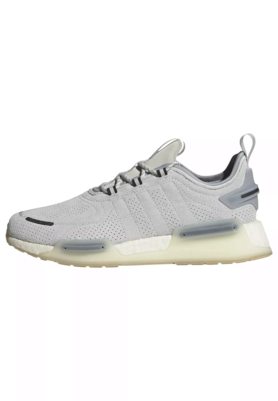 Фото № 1 с приближением к товару «‎NMD V3»