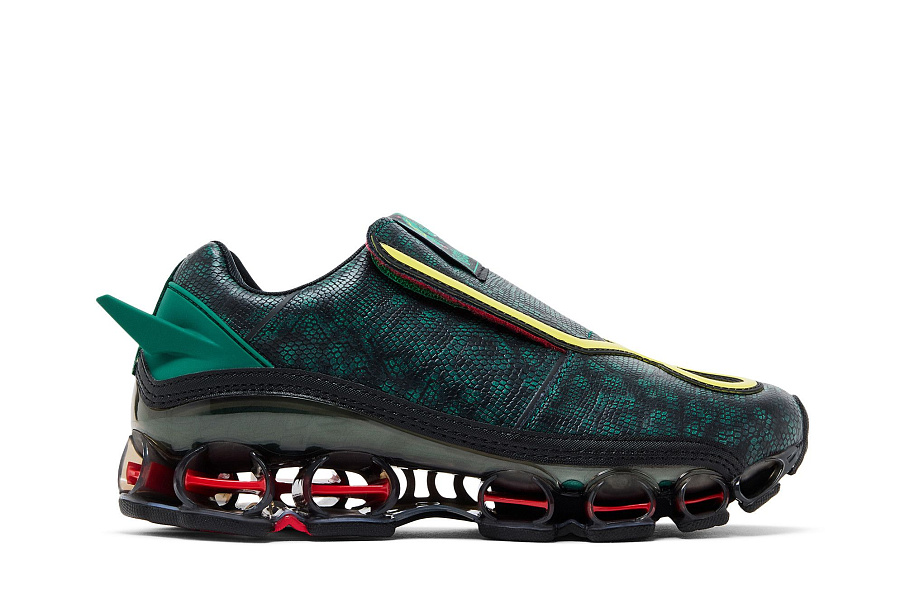 Фото № 2 с приближением к товару «‎Pokémon x adidas Megaride Rayquaza»