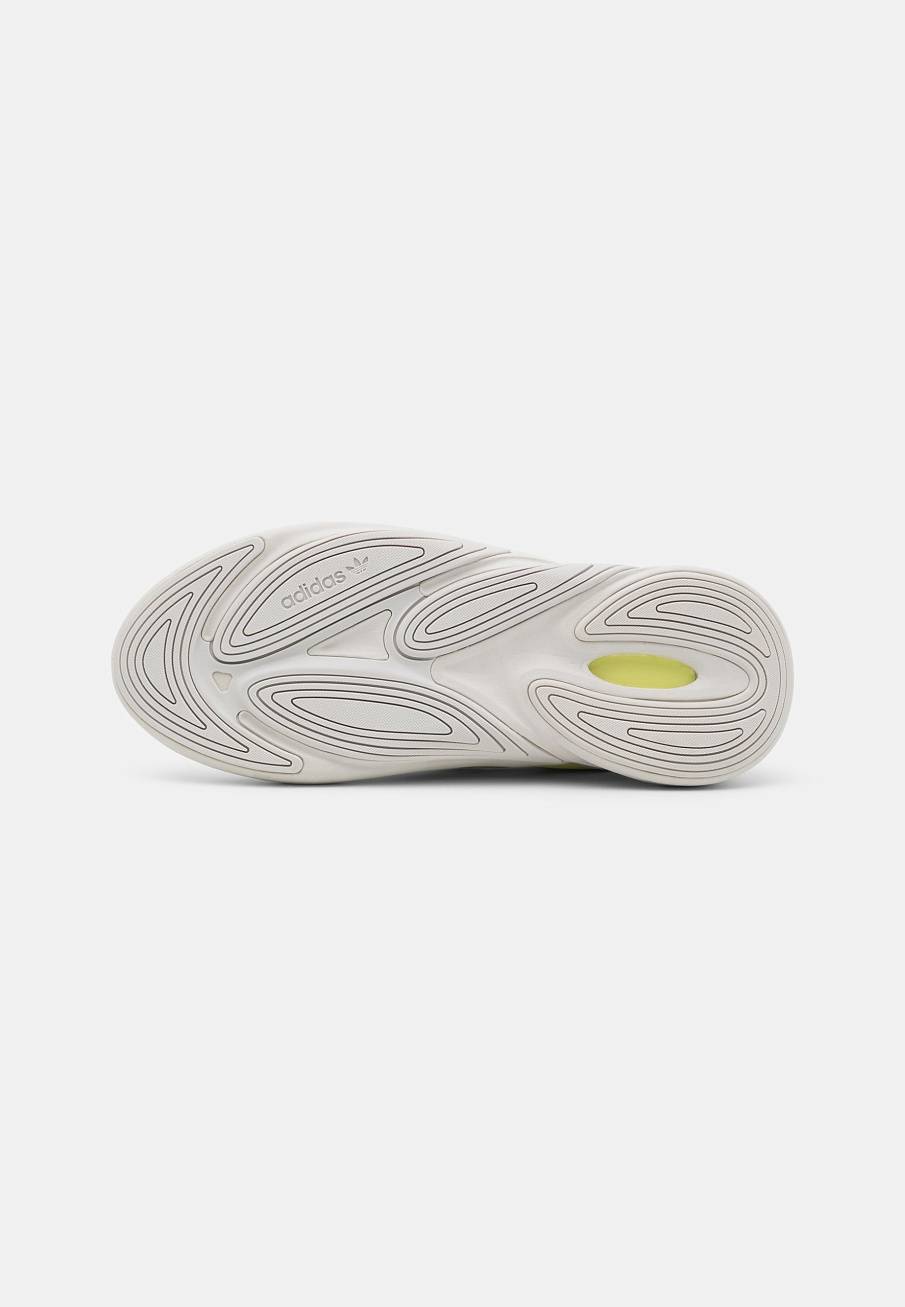 Фото № 5 с приближением к товару «‎Adidas Ozelia »