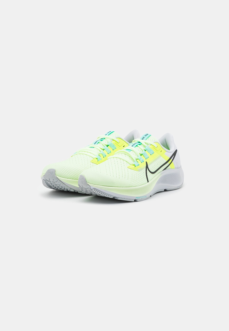 Фото № 2 с приближением к товару «‎Nike Air Zoom Pegasus 38»