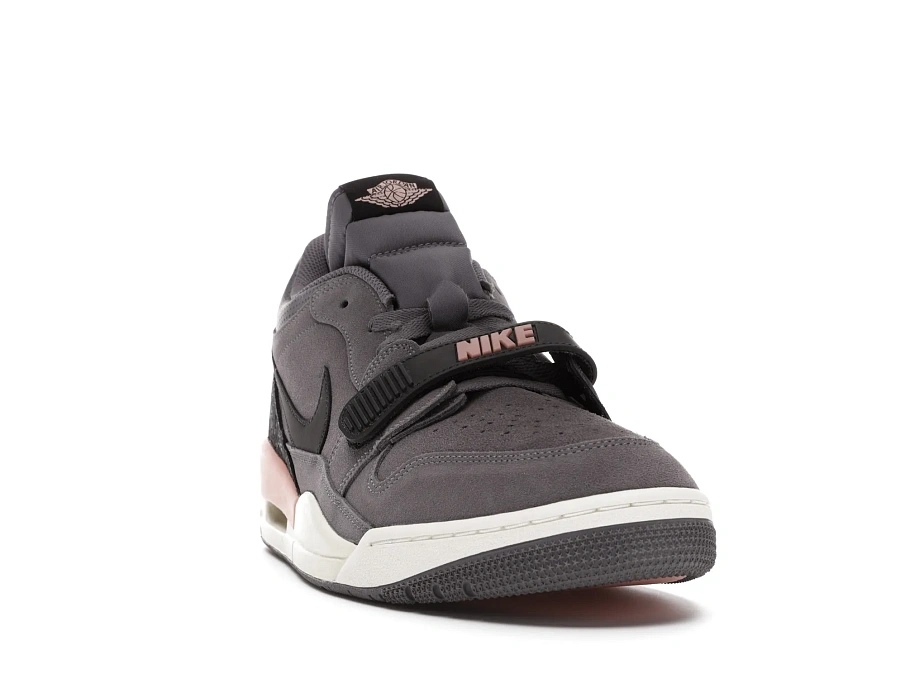 Фото № 3 с приближением к товару «‎Jordan Legacy 312 Low Gunsmoke Coral Stardust»