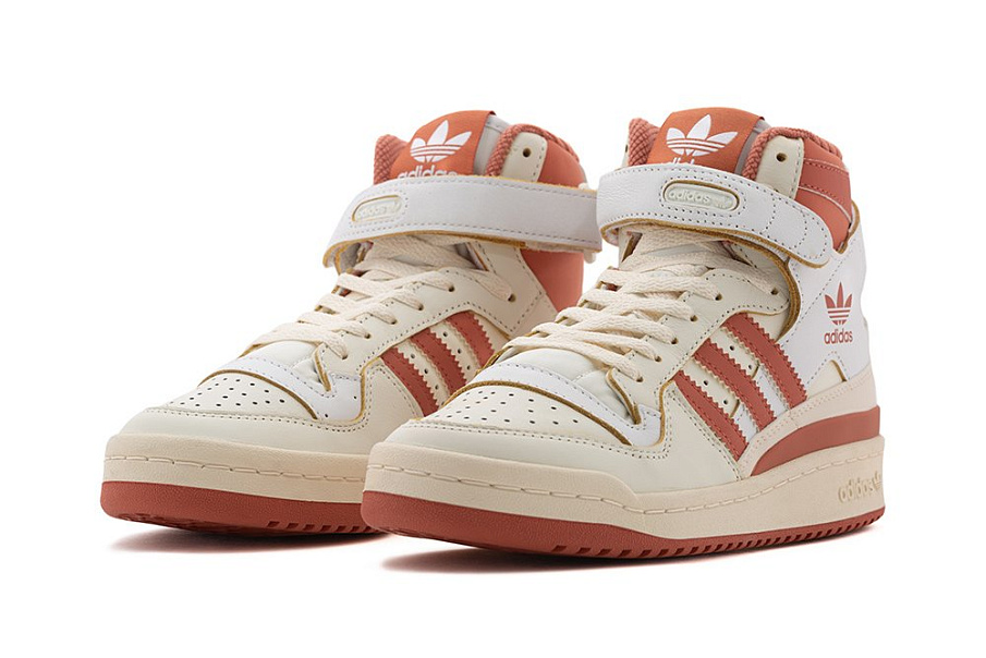 Фото № 4 с приближением к товару «‎Adidas Forum 84 HI W «off Magic Earth»»