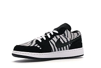 Фото № 4 с приближением к товару «‎Jordan 1 Low Zebra »