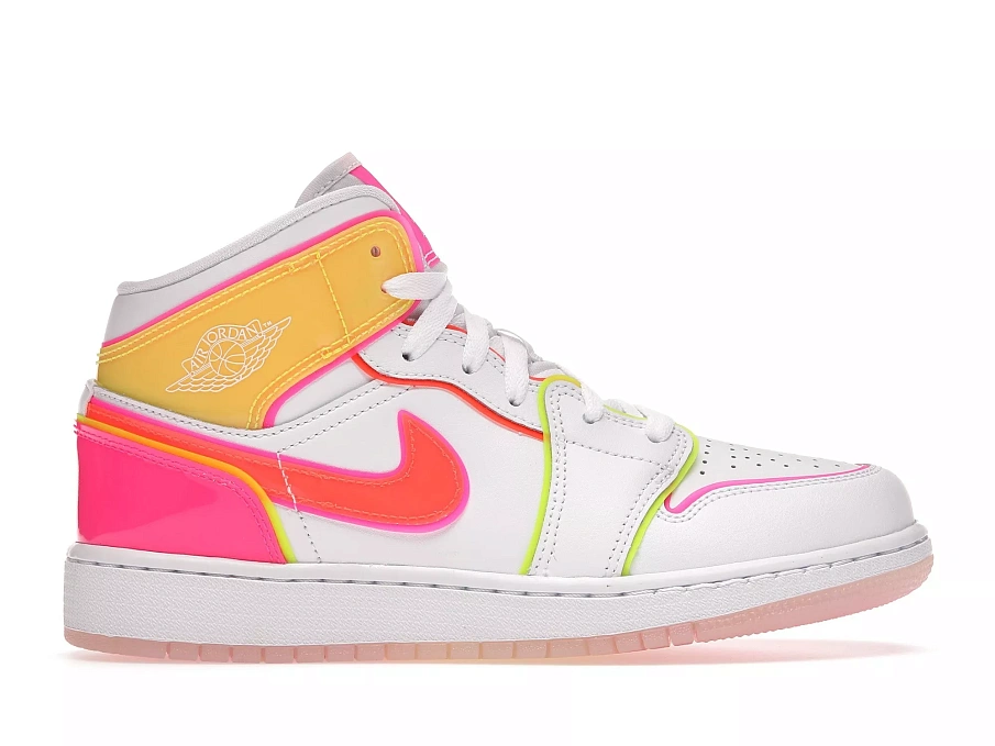 Фото № 1 с приближением к товару «‎Jordan 1 Mid Edge Glow »