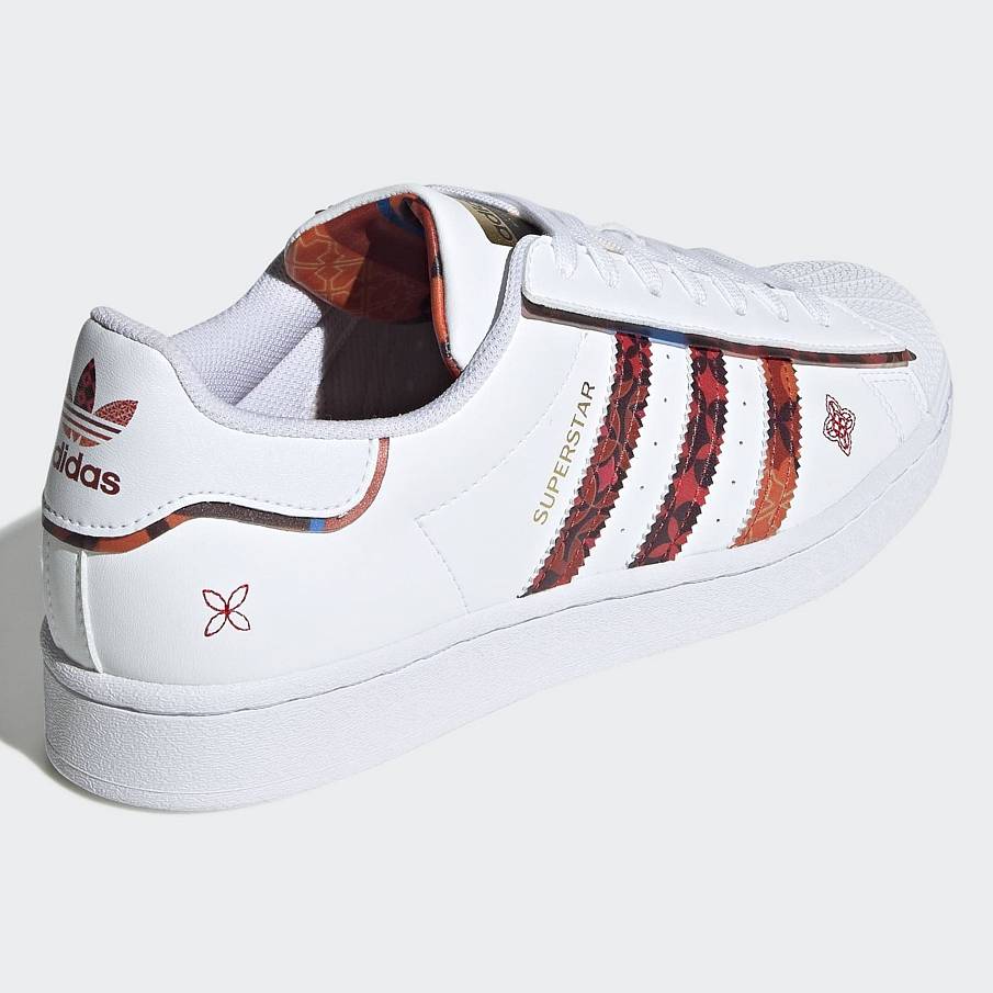 Фото № 4 с приближением к товару «‎Adidas Superstar »