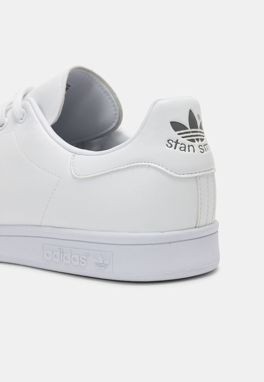 Фото № 5 с приближением к товару «‎Adidas Stan Smith Shoes »
