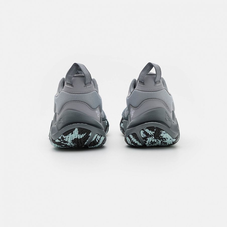 Фото № 3 с приближением к товару «‎Nike Giannis Immortality 2»