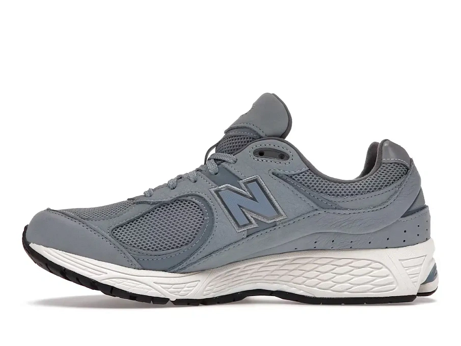 Фото № 3 с приближением к товару «‎New Balance 2002R»